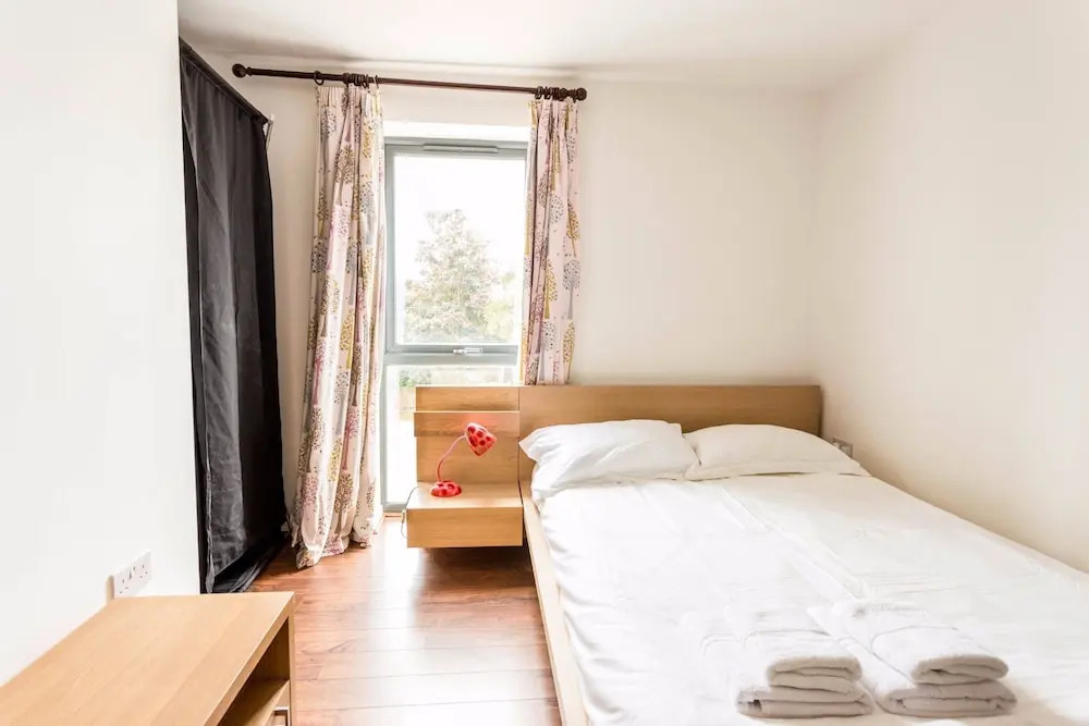 Beautiful and New Home for 5 in West Cambridge