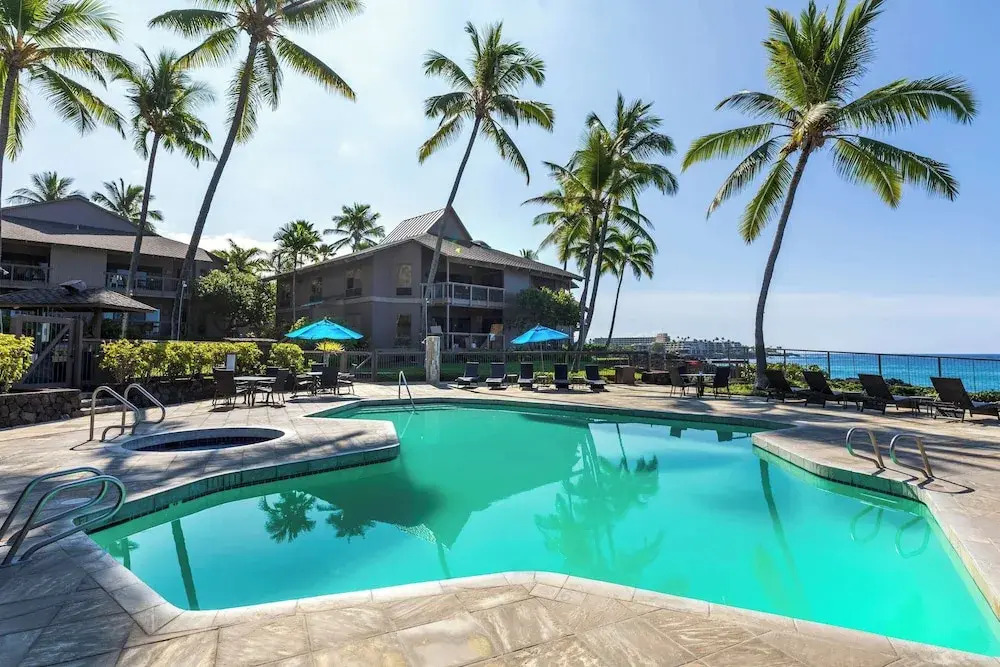 Konaloa Unimpeded Views of the Ocean