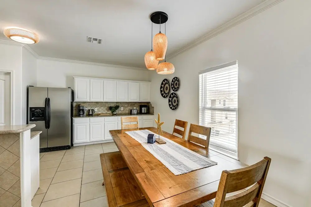 Corpus Christi Condo W/ Community Pool, Near Beach
