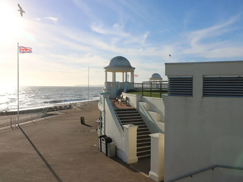 De La Warr View