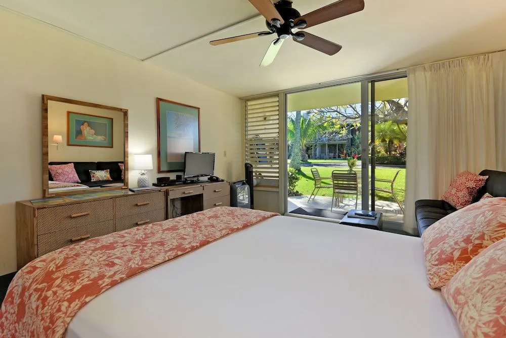 Napili Shores C116 by RedAwning