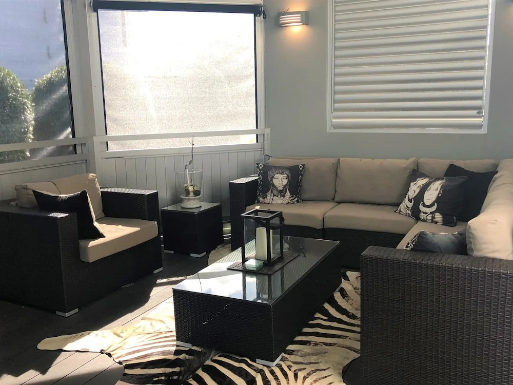 Ultimate Luxury on Lake Terrace