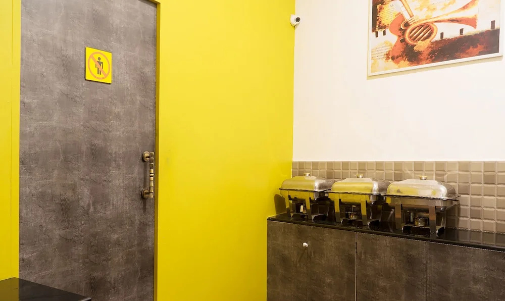 Iris Suites