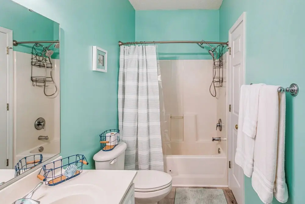 Condo w/ Pool Access, 1 Mi to Cherry Grove Beach!