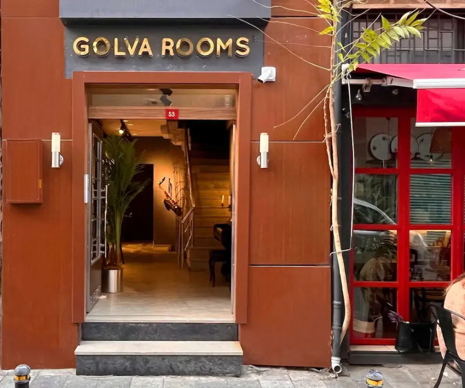 Golva Rooms