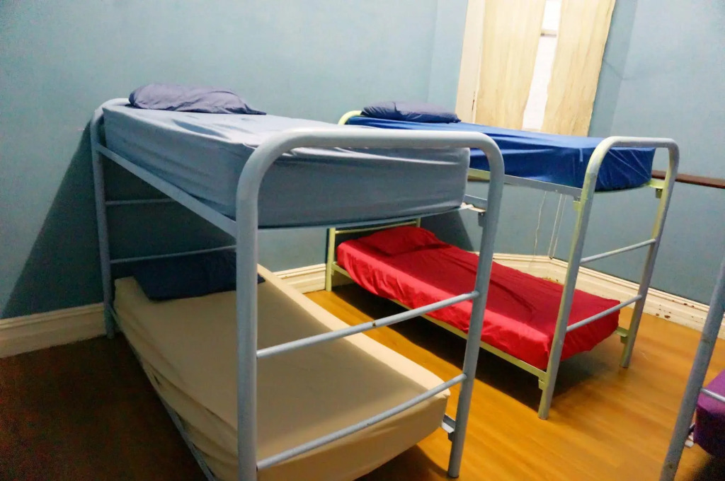 Sundancer Backpackers Hostel