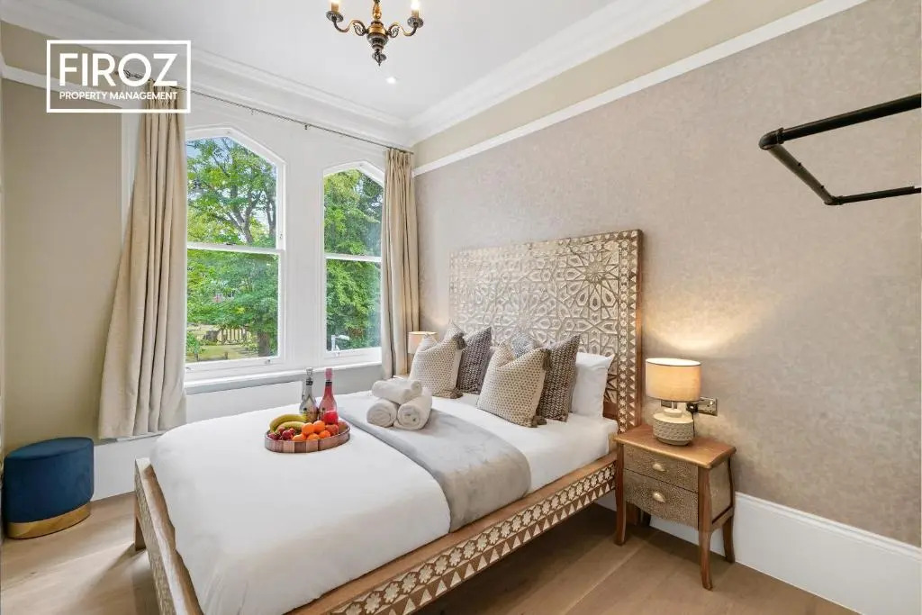 Top Quality 2 Bed 1 Bath Apartments For Contractors By Redwood Stays