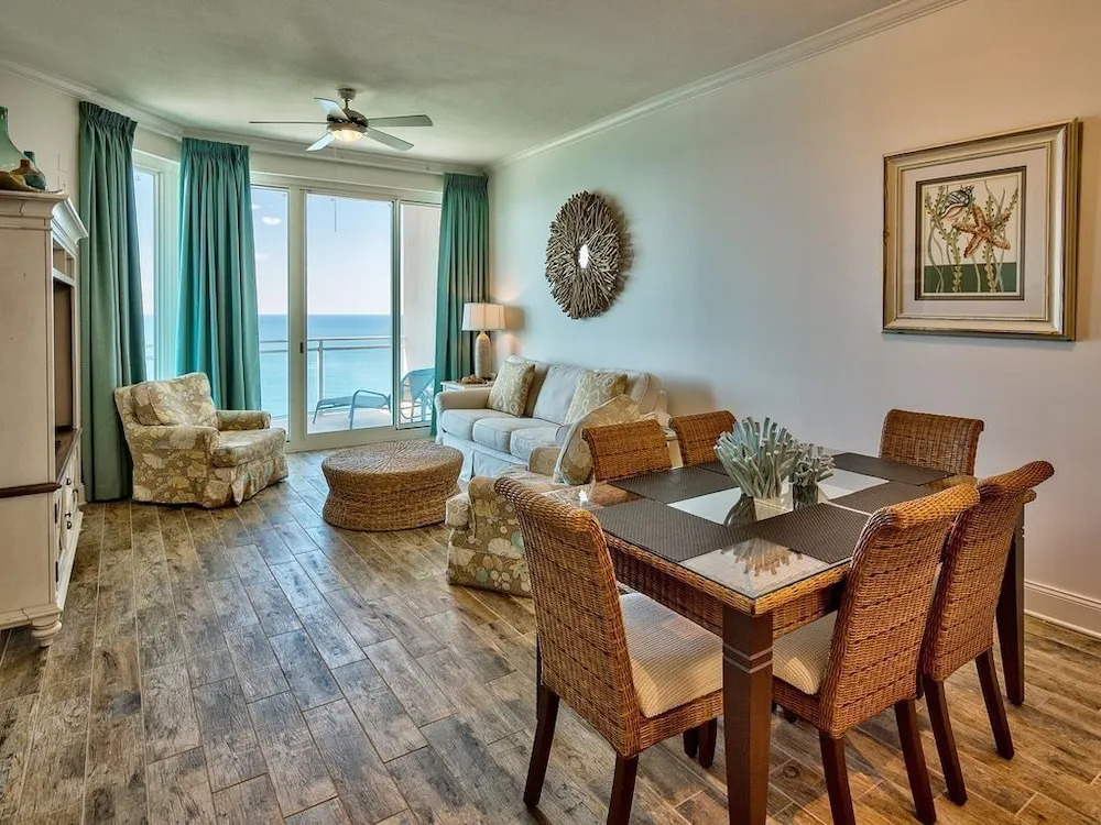 Immaculate Gulf-front Penthouse W/ Beach Access 3 Bedroom Condo