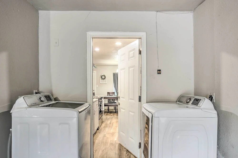 Pet-friendly San Antonio Gem Near Nature Preserve!