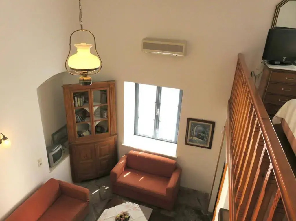 Phaedra Hotel