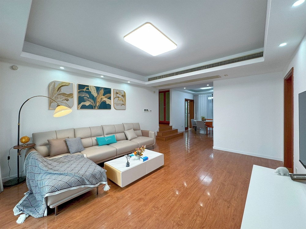 Tyms 3BR 2BA Apt  Gubei Fully Furnished