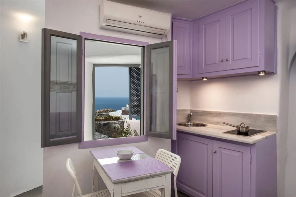 Theodora Suites