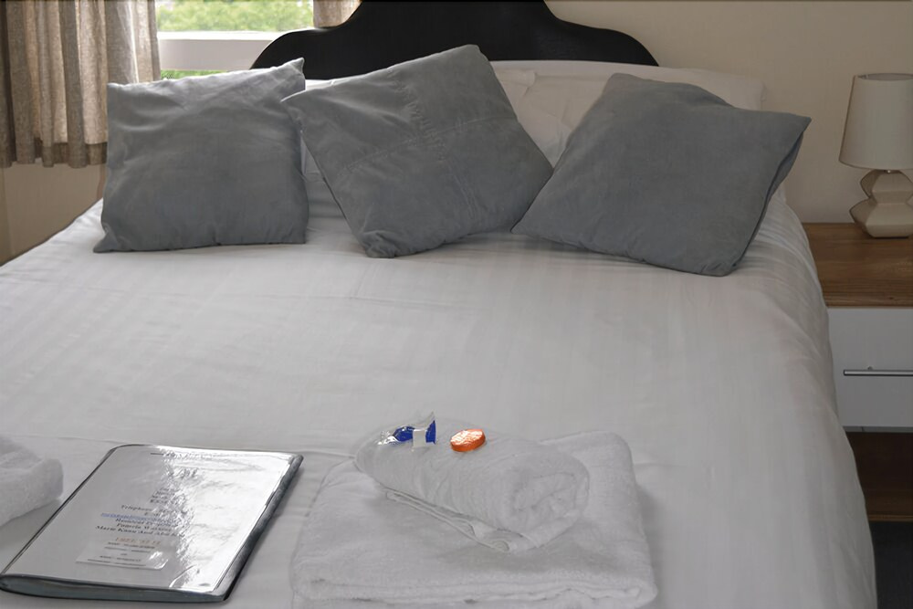 Torrs Hotel