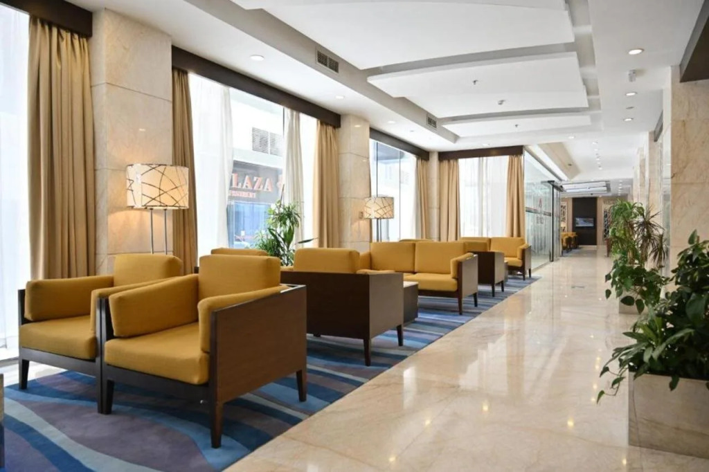 Harbour Suites Hotel