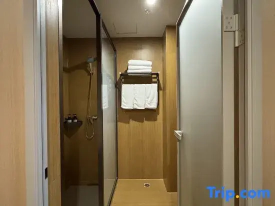Mango Hotel