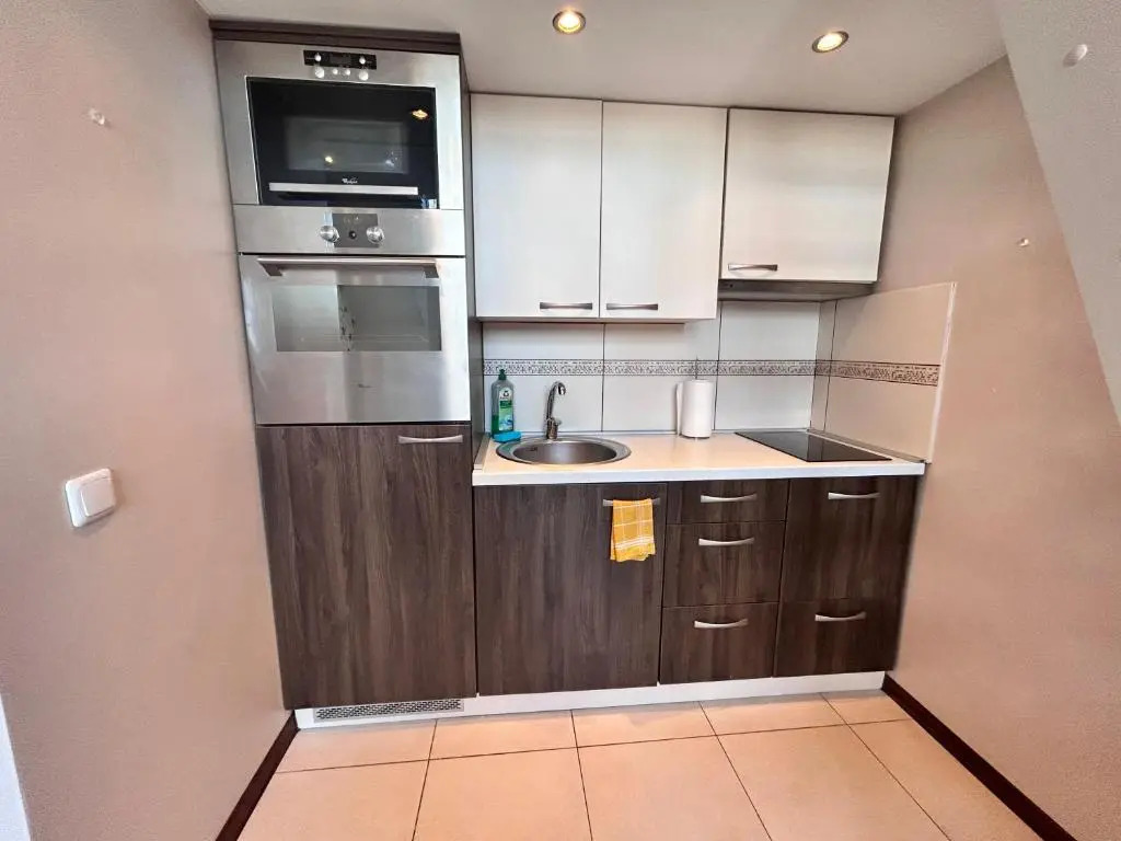 City center , studio apartment , 5 min to the sea