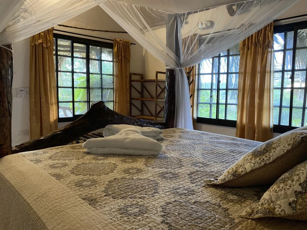 Quetzal Dorado Eco-Lodge by Mareygua