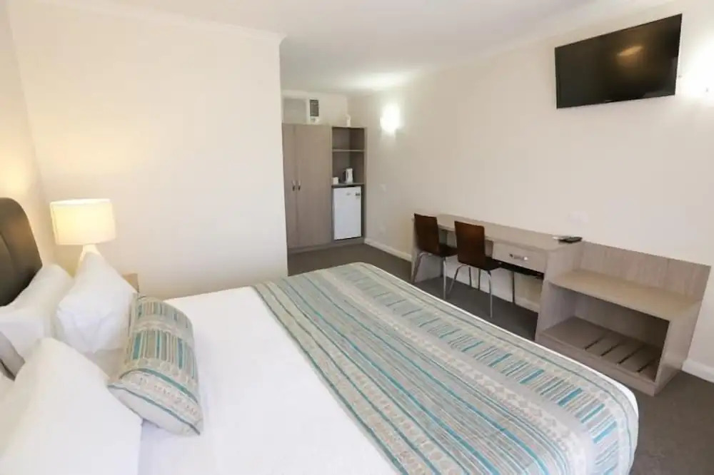 Seven Pines Motor Inn