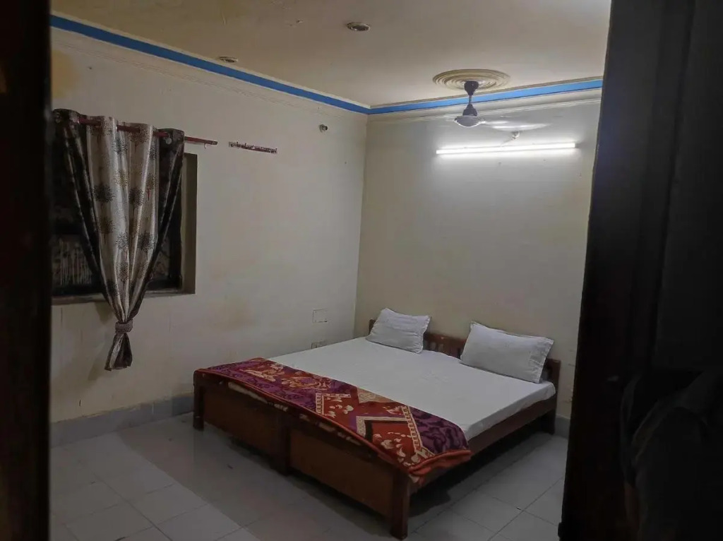 SPOT ON 90580 Sai Astha Guest House