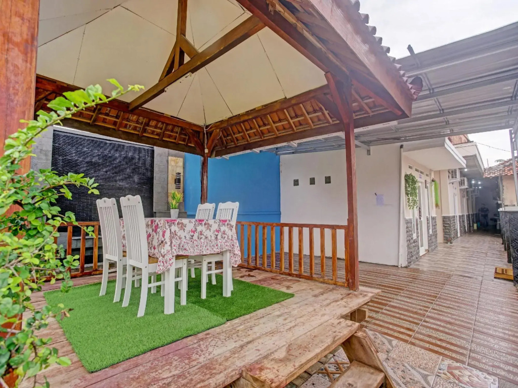 OYO 90602 Guest House Marisa Syariah