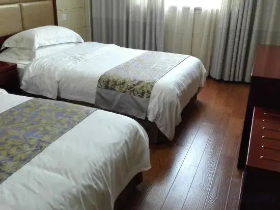 Yuyang Julong Hotel