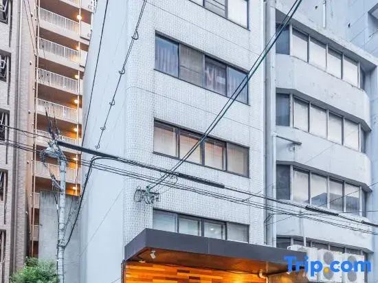 @Home Sakaisuji Honmachi - 5 mins walk to Sakaisuji Honmachi Station, 45 mins to Kansai Airport