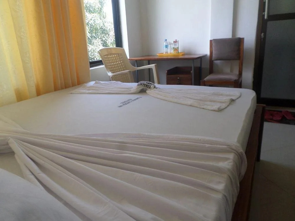 Flamingo Garden Inn & Hotel