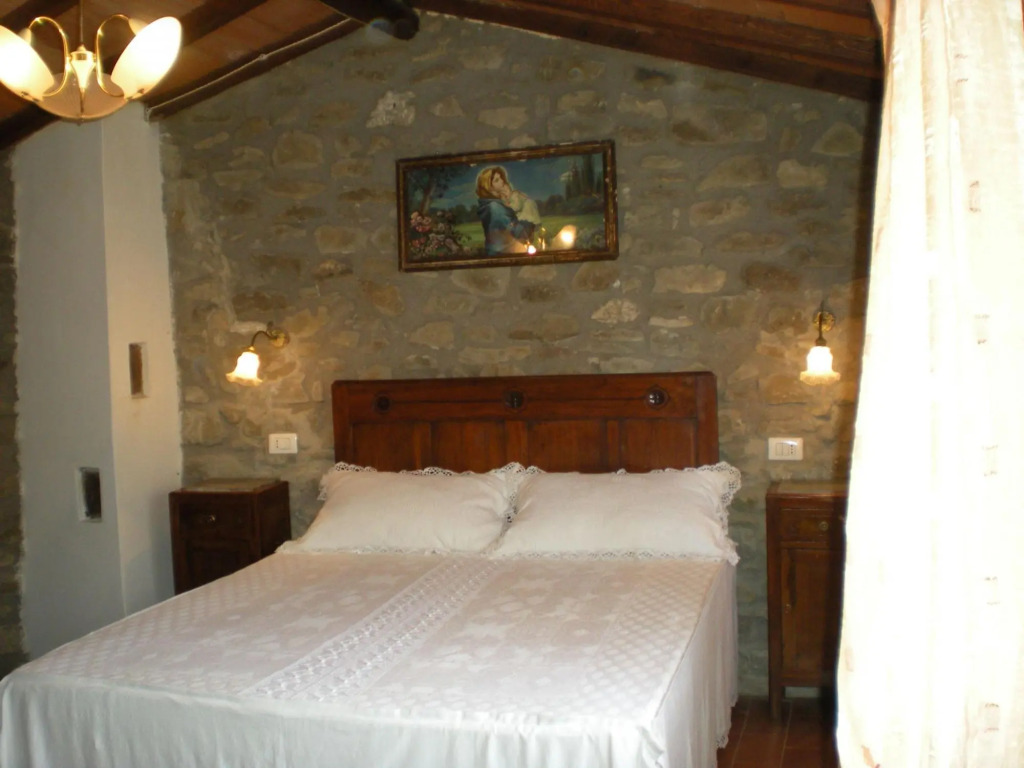 Affordable holiday home with private pool near Cortona-Casa Cortona