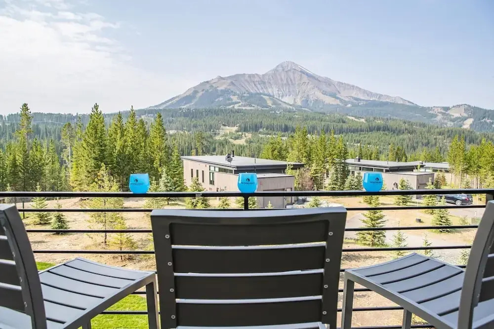 202 Lakelodge 4 Bedroom Condo