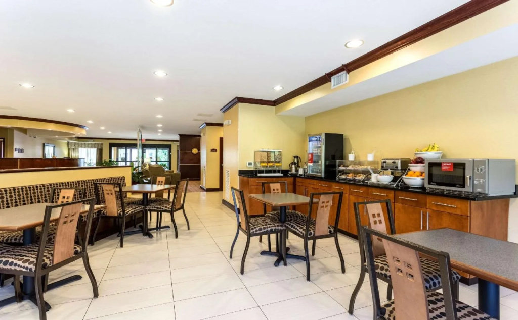 Comfort Suites Forrest City