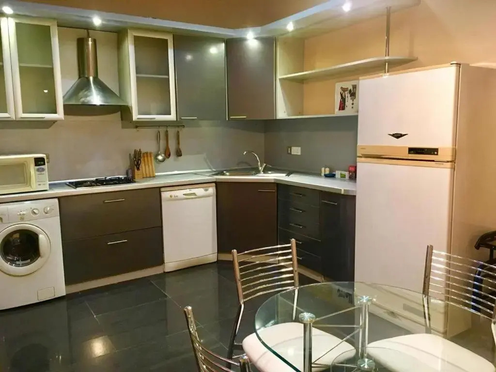 New Nefchilar avenue 9. 2 bedrooms.