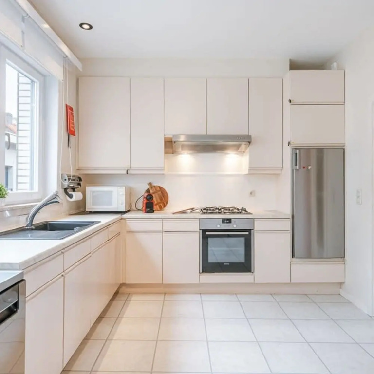 Spacious Vacation Home for 12 Guests in Westende