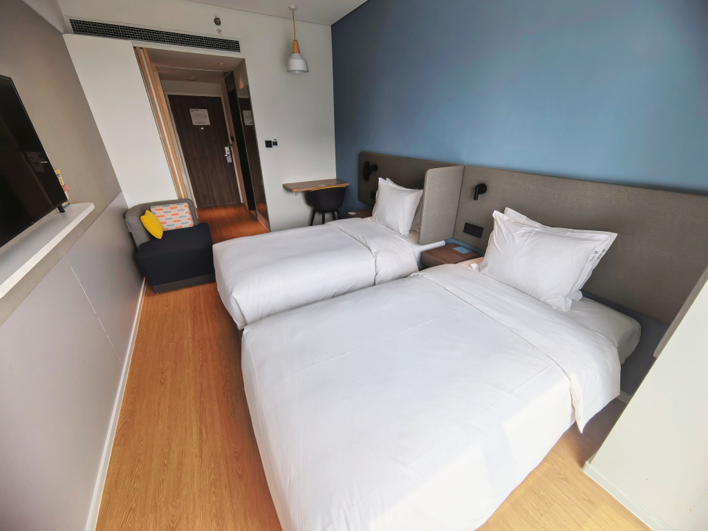 Holiday Inn Express Shanghai Baoyang by IHG