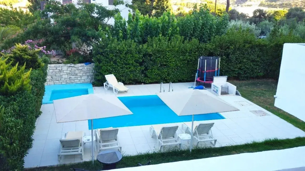 "Villa Kanavos" apts