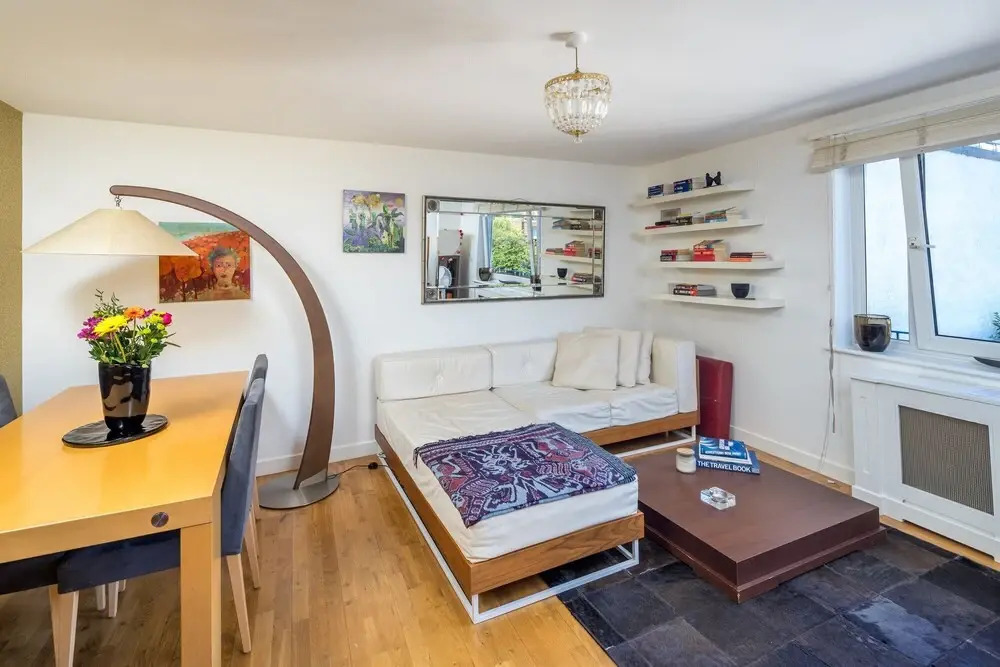 Cozy Flat w/ Parking for 3 in Kensal Green by Tube