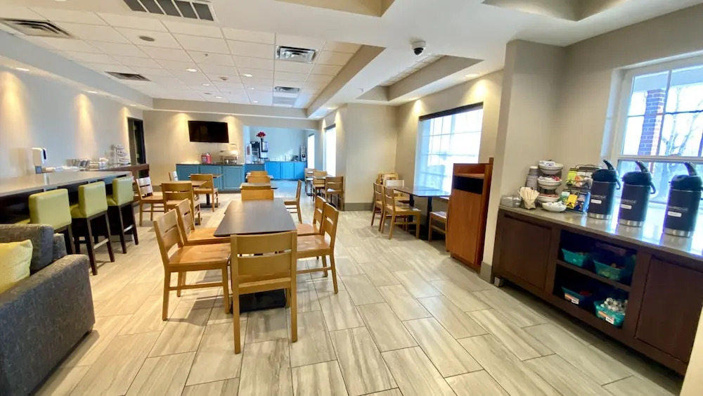 Country Inn & Suites by Radisson, Bel Air-Aberdeen, MD