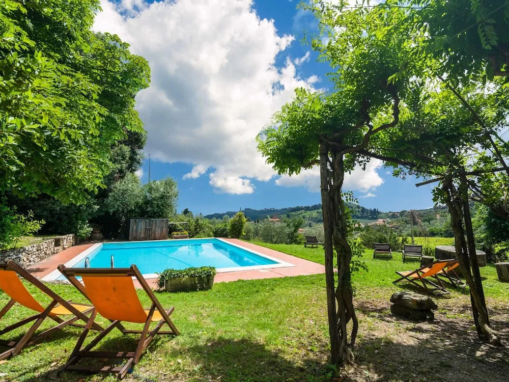 Italian Stay: Bacchereto Wine Country