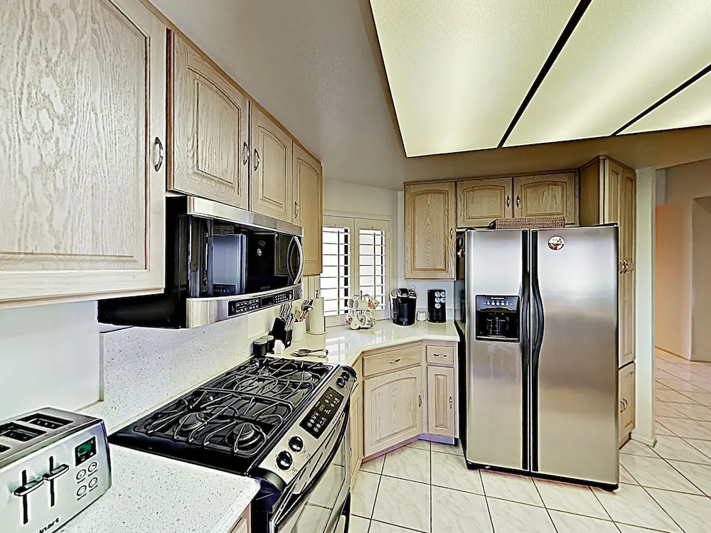 New Listing! All-suite Pga West Townhome W/ Pool 2 Bedroom Condo