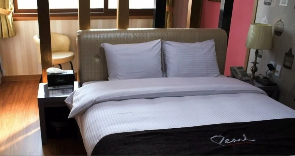 The 7 Business Hotel