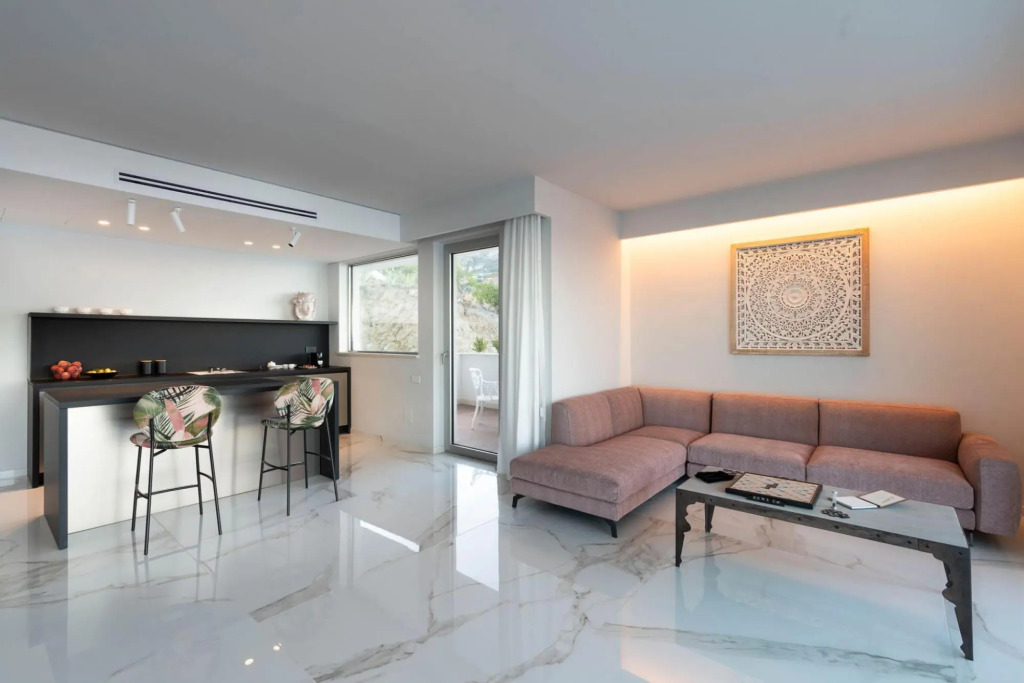Luxury villa up to 20 guests near Taormina, 600 m from the next beach. Heated pool and wellness area-VILLA TAORMINA