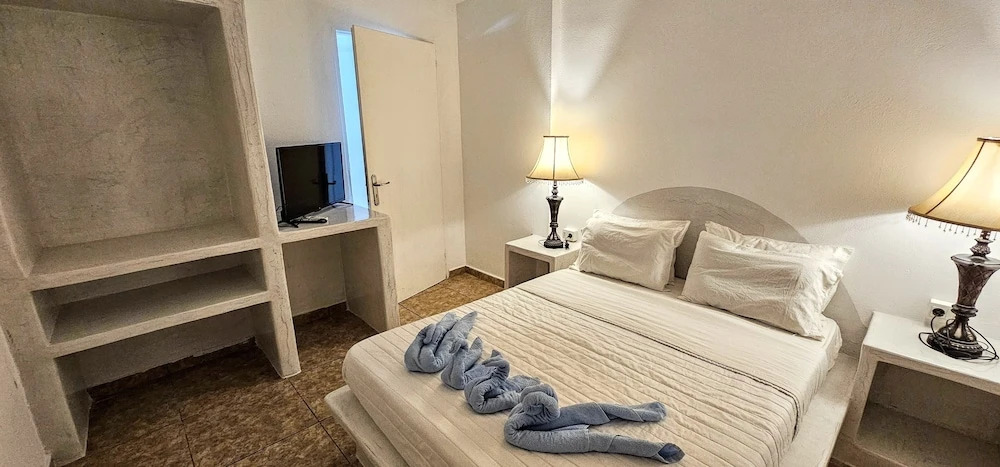 Santorini Studios Pleasure