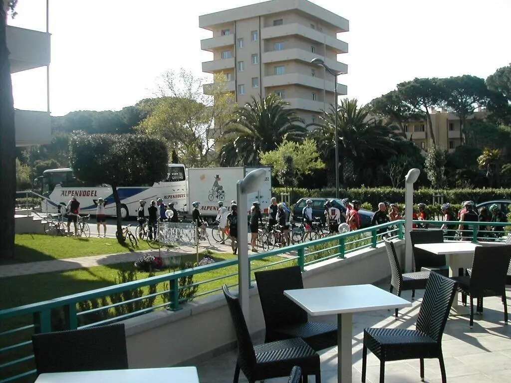 Hotel Flora