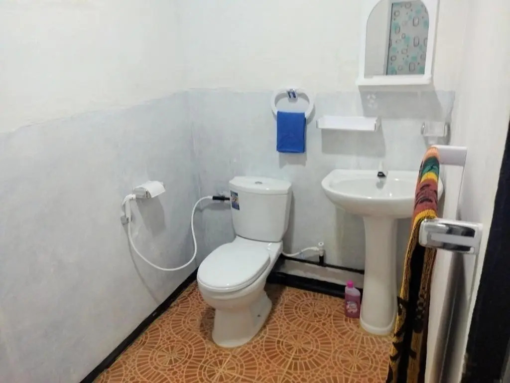 Shisha Homestay