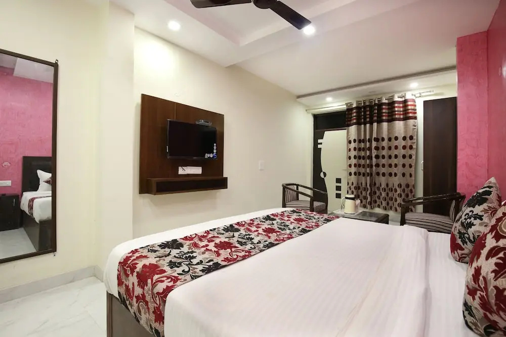 OYO 9040 Hotel Alpine