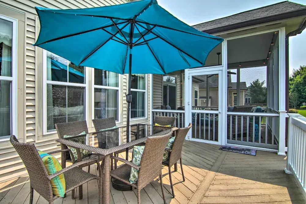5 Mi to Bethany Beach: Chic Home w/ Grill!