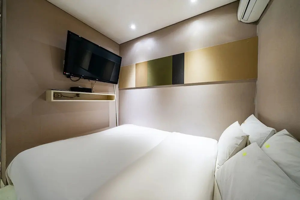 In Hotel Seoul