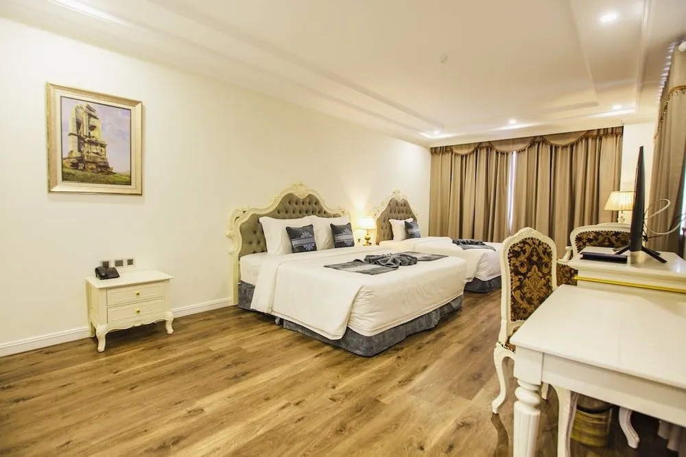 Minh Phu Diamond Palace hotel