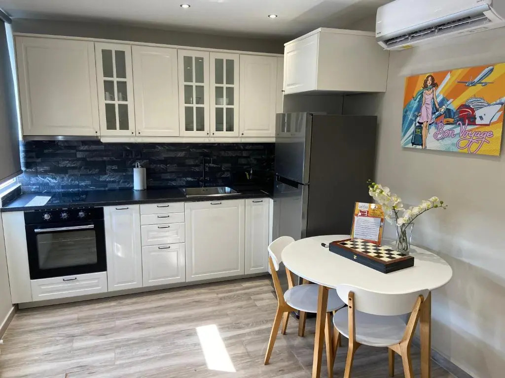 Connect Studios & Apartments