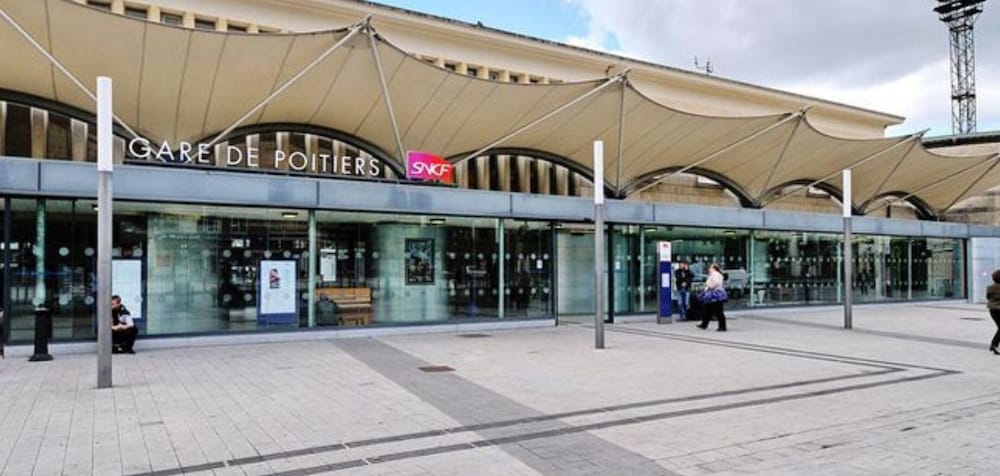 Poitiers Rabelais Chambres Quatro SDB