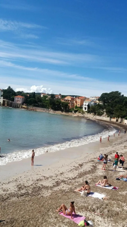Studio in Bandol, With Furnished Terrace - 300 m From the Beach
